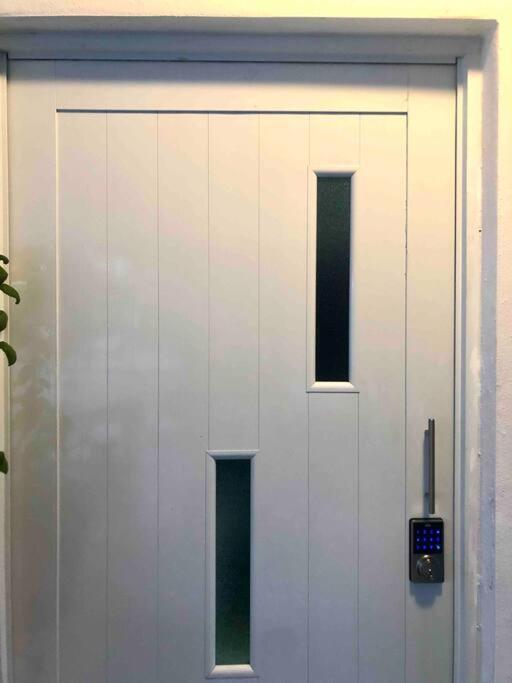 سان خوان Spacius 4Br Home In Trendy Loiza St, Near Beach المظهر الخارجي الصورة