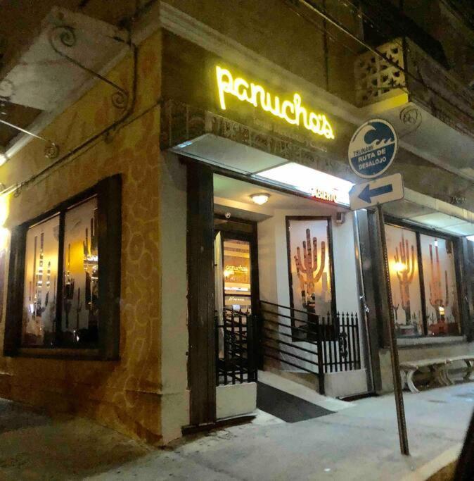 سان خوان Spacius 4Br Home In Trendy Loiza St, Near Beach المظهر الخارجي الصورة